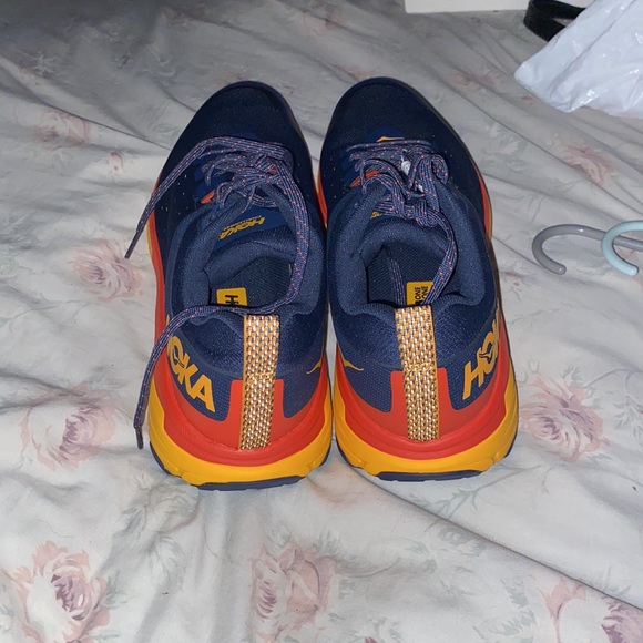 HOKA Mens challenger , size 12 , Brand New PRICE FIRM - Picture 4 of 5